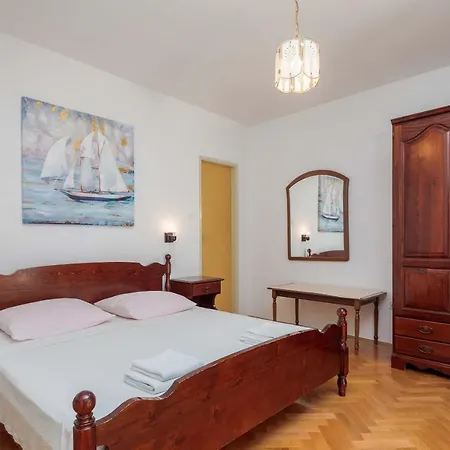 And By The Sea Duce, - 18155 Gasthof Omiš