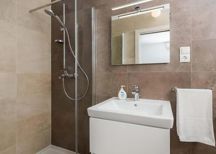 Gasthuis And By The Sea Duce, - 18155